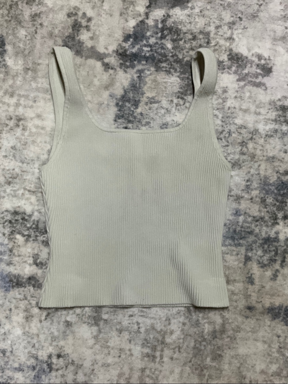 Babaton tank